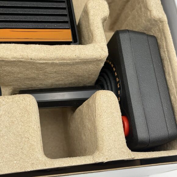 Atari Flashback 4 Classic Game Console 40th Anniversary - 75 Games WITH POSTER - Picture 7 of 16